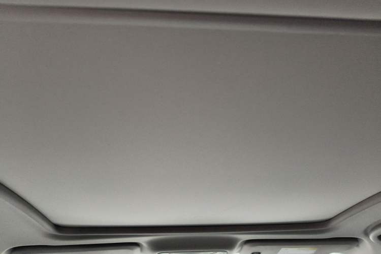 Used Chevrolet Malibu XL 2022 535T Automatic Sport Edition Headliner