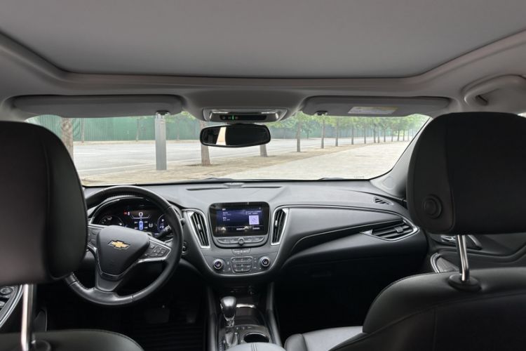 Used Chevrolet Malibu XL 2022 535T Automatic Sport Edition Interior 2