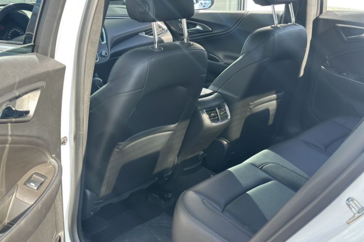 Used Chevrolet Malibu XL 2022 535T Automatic Sport Edition Interior 3