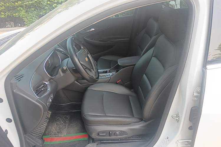 Used Chevrolet Malibu XL 2022 535T Automatic Sport Edition Left Front Seat