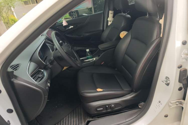 Used Chevrolet Malibu XL 2022 Redline 550T Automatic Sport Edition Left Front Seat