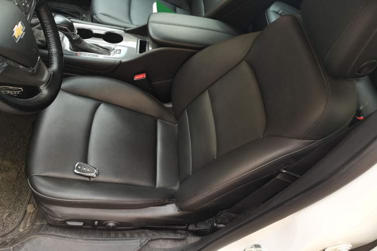 Used Chevrolet Malibu XL 2022 535T Automatic Sport Edition Left Front Seat