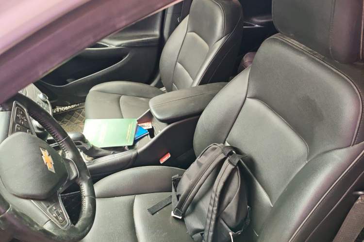 Used Chevrolet Malibu XL 2022 535T Automatic Sport Edition Left Front Seat