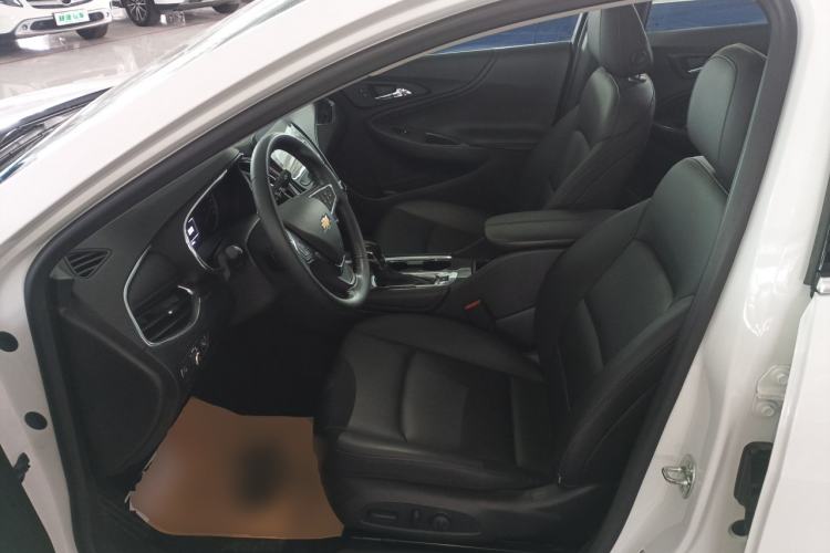 Used Chevrolet Malibu XL 2022 535T Automatic Sport Edition Left Front Seat