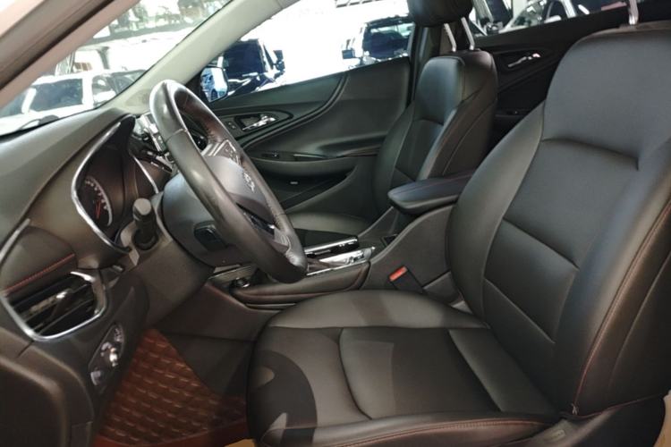Used Chevrolet Malibu XL 2022 Redline 550T Automatic Sport Edition Left Front Seat
