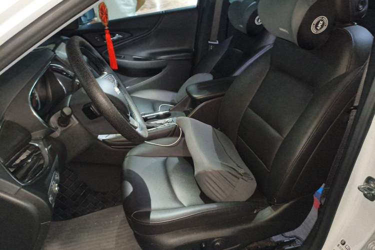 Used Chevrolet Malibu XL 2022 535T Automatic Sport Edition Left Front Seat