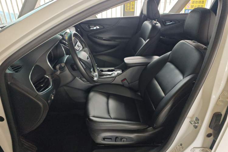 Used Chevrolet Malibu XL 2022 535T Automatic Sport Edition Left Front Seat