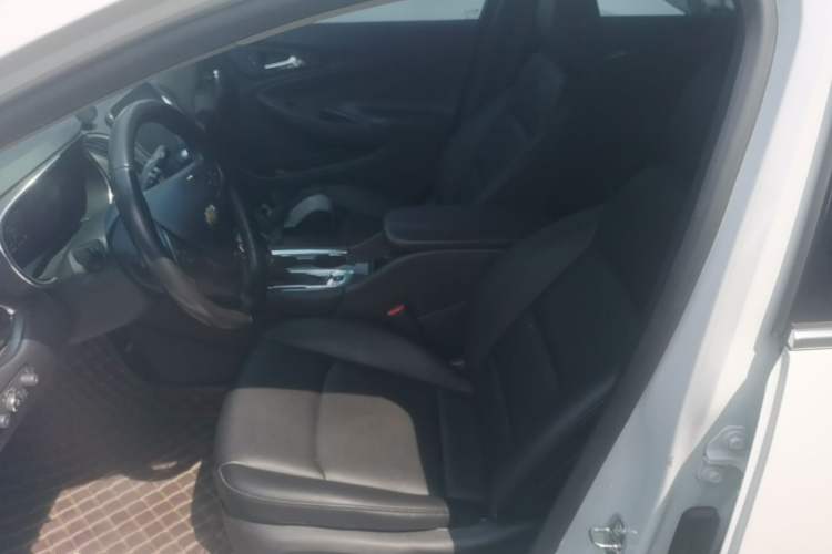Used Chevrolet Malibu XL 2022 535T Automatic Sport Edition Left Front Seat