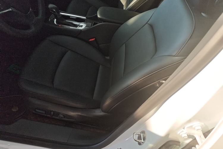 Used Chevrolet Malibu XL 2022 535T Automatic Sport Edition Left Front Seat
