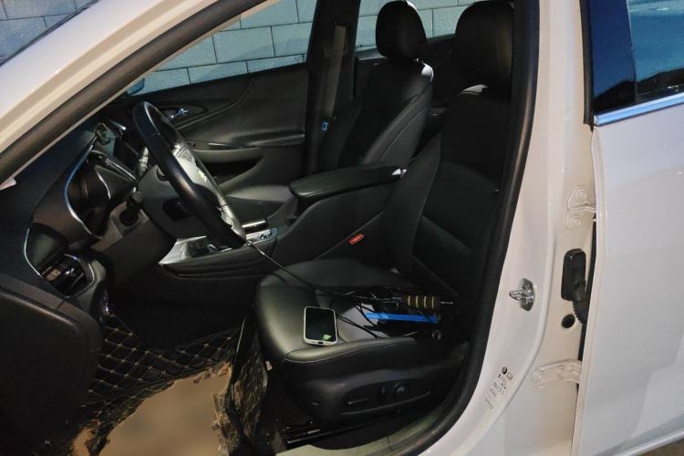 Used Chevrolet Malibu XL 2022 535T Automatic Sport Edition Left Front Seat