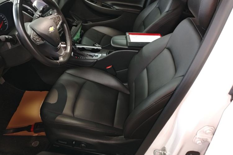 Used Chevrolet Malibu XL 2022 535T Automatic Sport Edition Left Front Seat