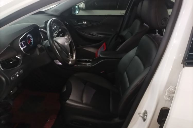 Used Chevrolet Malibu XL 2022 Redline 550T Automatic Sport Edition Left Front Seat
