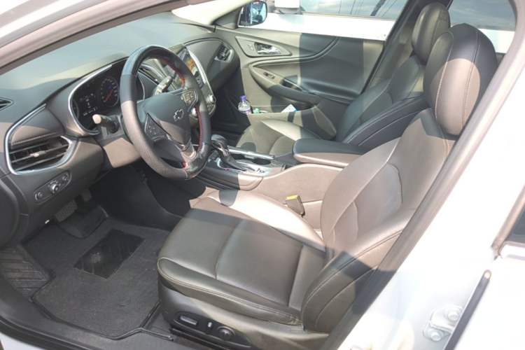 Used Chevrolet Malibu XL 2022 535T Automatic Sport Edition Left Front Seat