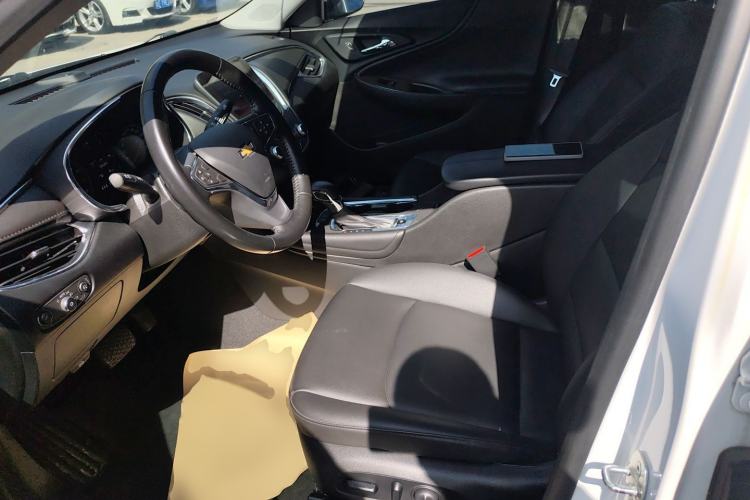 Used Chevrolet Malibu XL 2022 535T Automatic Sport Edition Left Front Seat