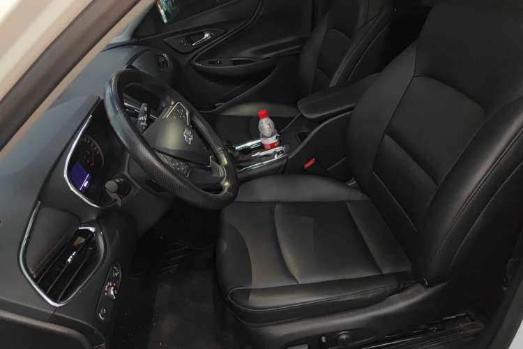 Used Chevrolet Malibu XL 2022 535T Automatic Sport Edition Left Front Seat