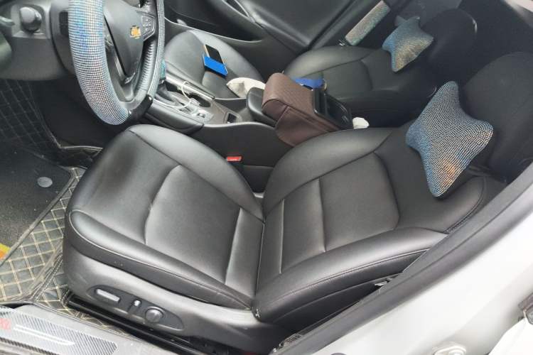 Used Chevrolet Malibu XL 2022 535T Automatic Sport Edition Left Front Seat