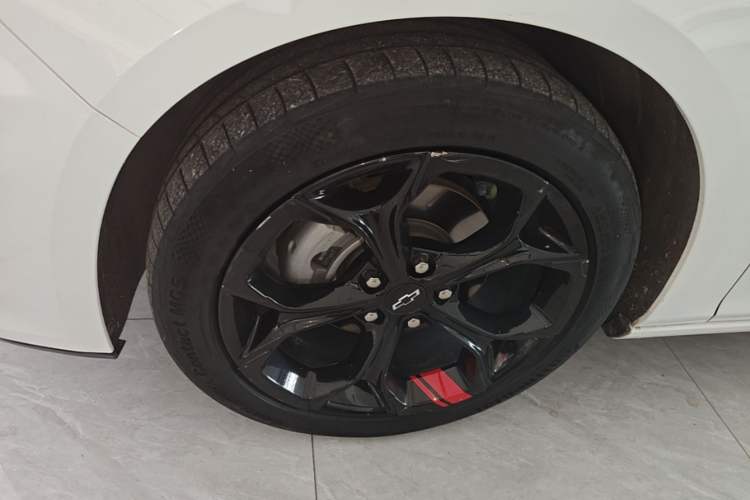 Used Chevrolet Malibu XL 2022 Redline 550T Automatic RuiLian Edition Left Front Wheel Hub