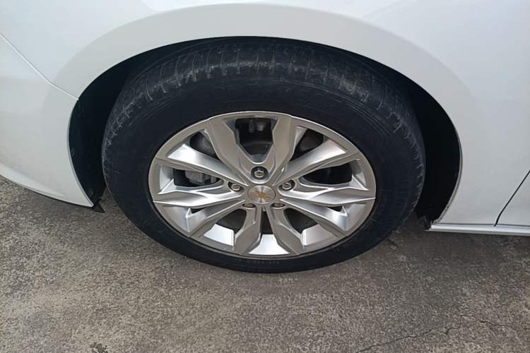 Used Chevrolet Malibu XL 2022 535T Automatic Sport Edition Left Front Wheel Hub