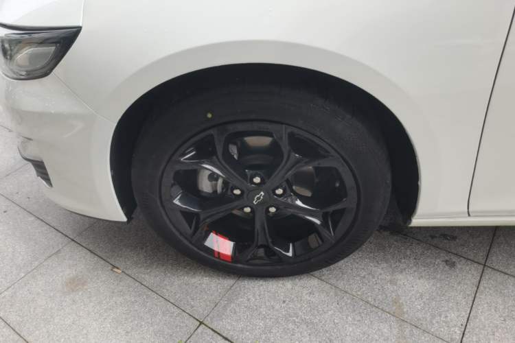 Used Chevrolet Malibu XL 2022 Redline 550T Automatic Sport Edition Left Front Wheel Hub