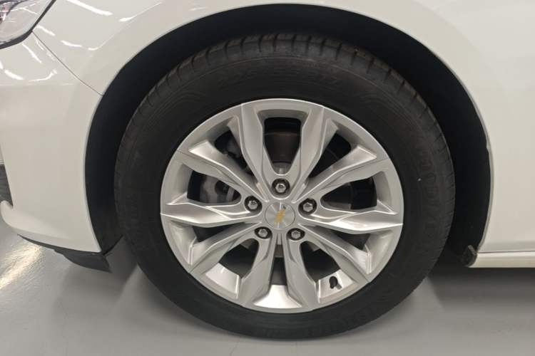 Used Chevrolet Malibu XL 2022 535T Automatic RuiLian Edition Left Front Wheel Hub