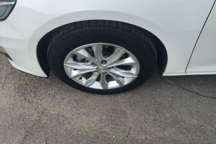 Used Chevrolet Malibu XL 2022 535T Automatic Sport Edition Left Front Wheel Hub