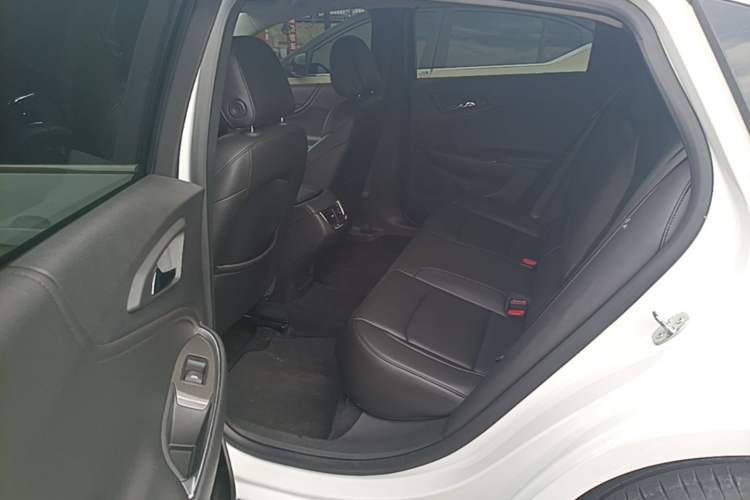 Used Chevrolet Malibu XL 2022 535T Automatic Sport Edition Left Rear Seat