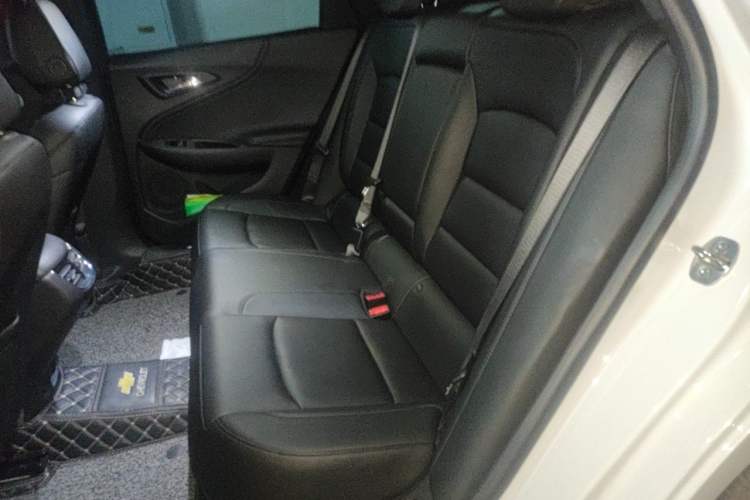 Used Chevrolet Malibu XL 2022 535T Automatic Sport Edition Left Rear Seat