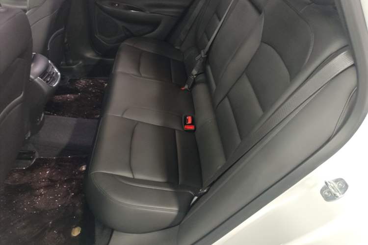 Used Chevrolet Malibu XL 2022 535T Automatic RuiLian Edition Left Rear Seat