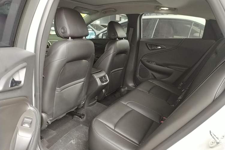 Used Chevrolet Malibu XL 2022 535T Automatic Sport Edition Left Rear Seat
