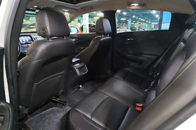 Used Chevrolet Malibu XL 2022 535T Automatic Sport Edition Left Rear Seat