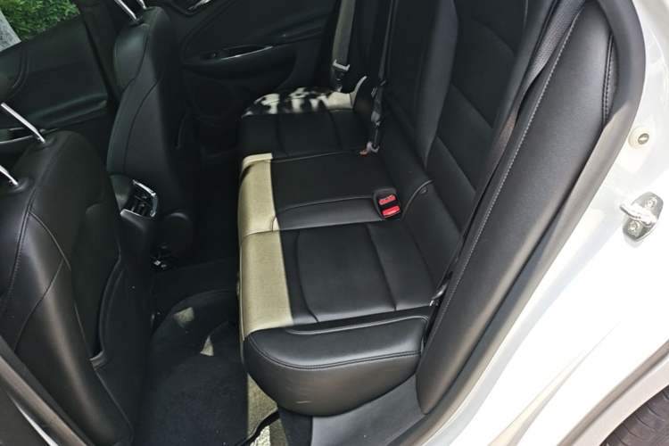 Used Chevrolet Malibu XL 2022 535T Automatic Sport Edition Left Rear Seat
