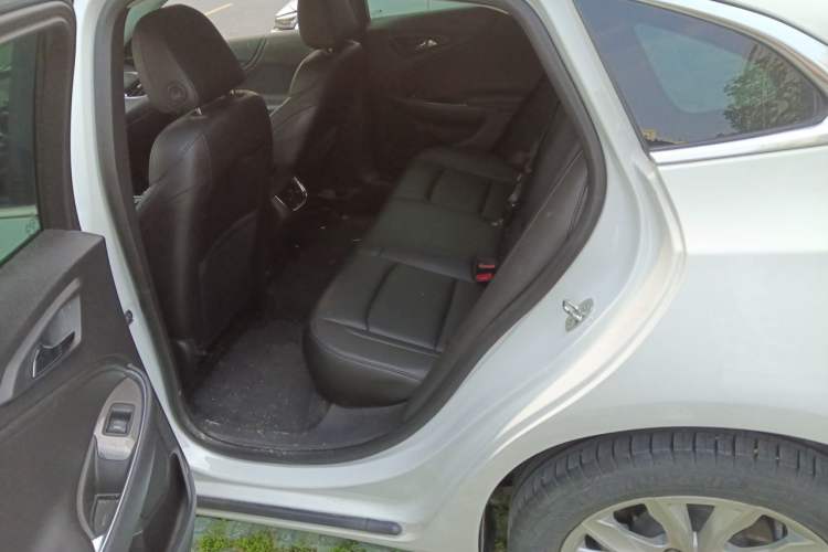Used Chevrolet Malibu XL 2022 535T Automatic Sport Edition Left Rear Seat