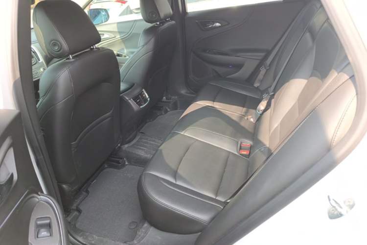 Used Chevrolet Malibu XL 2022 535T Automatic Sport Edition Left Rear Seat