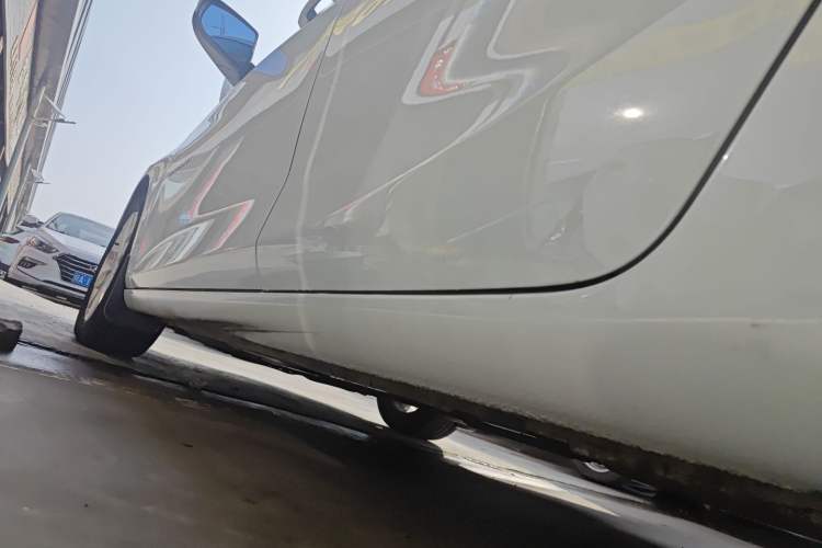 Used Chevrolet Malibu XL 2022 535T Automatic Sport Edition Left Side Sill