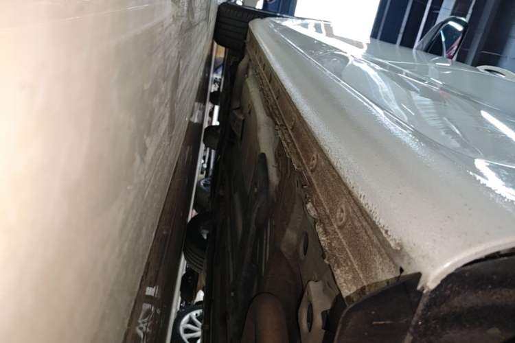 Used Chevrolet Malibu XL 2022 535T Automatic Sport Edition Left Side Sill