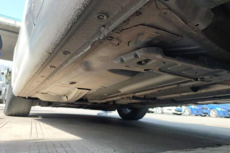 Used Chevrolet Malibu XL 2022 535T Automatic Sport Edition Left Side Sill