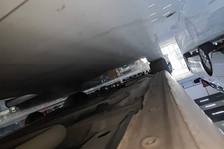 Used Chevrolet Malibu XL 2022 535T Automatic Sport Edition Left Side Sill