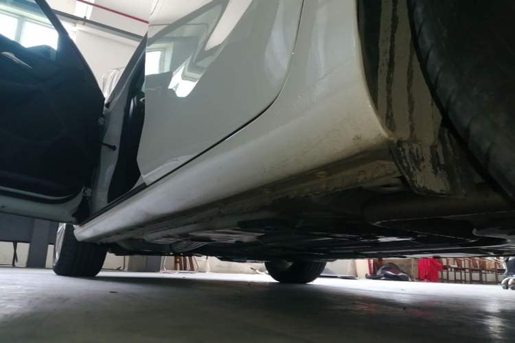Used Chevrolet Malibu XL 2022 535T Automatic Sport Edition Left Side Sill