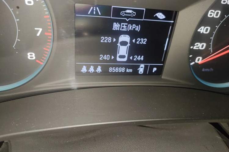 Used Chevrolet Malibu XL 2022 535T Automatic Sport Edition Odometer Close Up