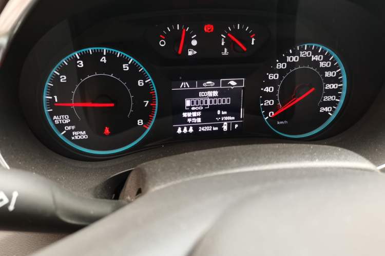 Used Chevrolet Malibu XL 2022 535T Automatic Sport Edition Odometer Close Up