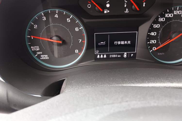 Used Chevrolet Malibu XL 2022 535T Automatic Sport Edition Odometer Close Up