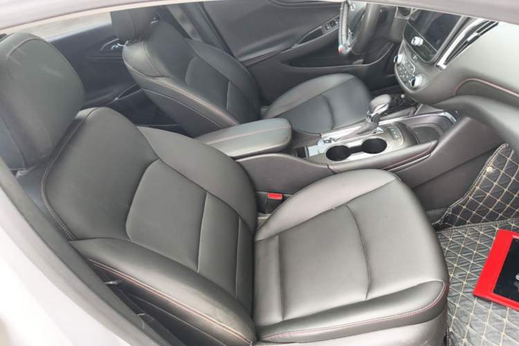 Used Chevrolet Malibu XL 2022 Redline 550T Automatic Sport Edition Right Front Seat