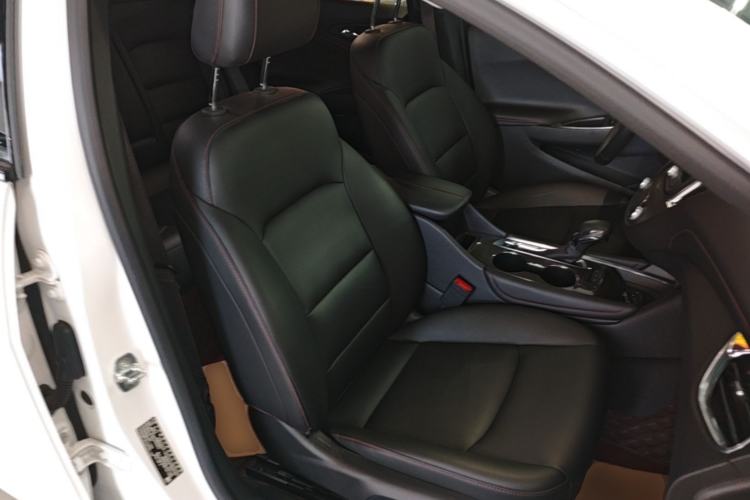 Used Chevrolet Malibu XL 2022 Redline 550T Automatic Sport Edition Right Front Seat