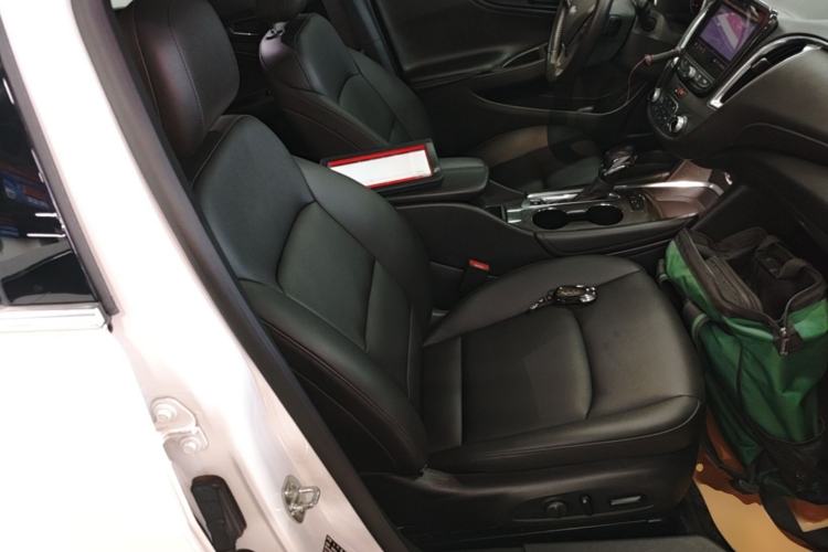 Used Chevrolet Malibu XL 2022 535T Automatic Sport Edition Right Front Seat