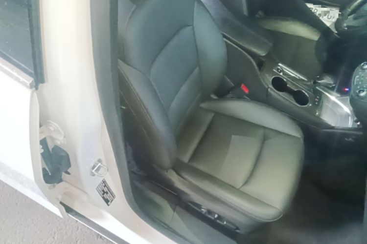 Used Chevrolet Malibu XL 2022 535T Automatic Sport Edition Right Front Seat