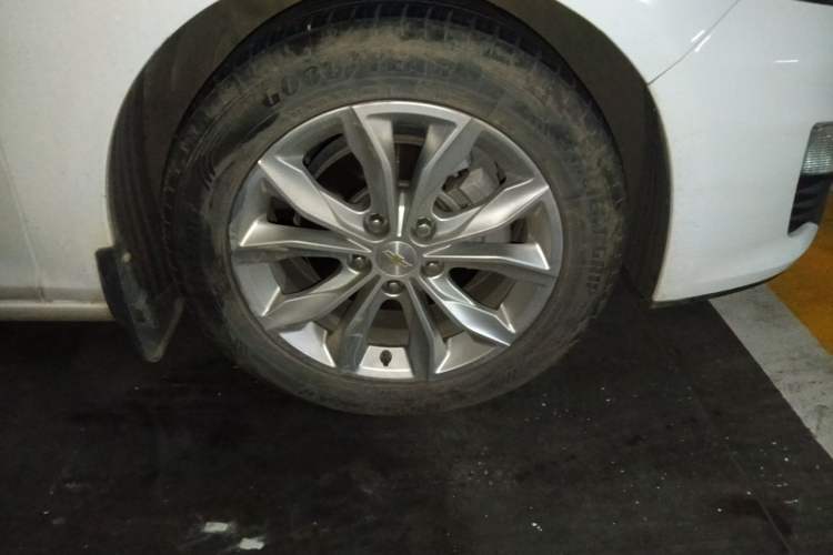 Used Chevrolet Malibu XL 2022 535T Automatic Sharp Edition Right Front Wheel Hub