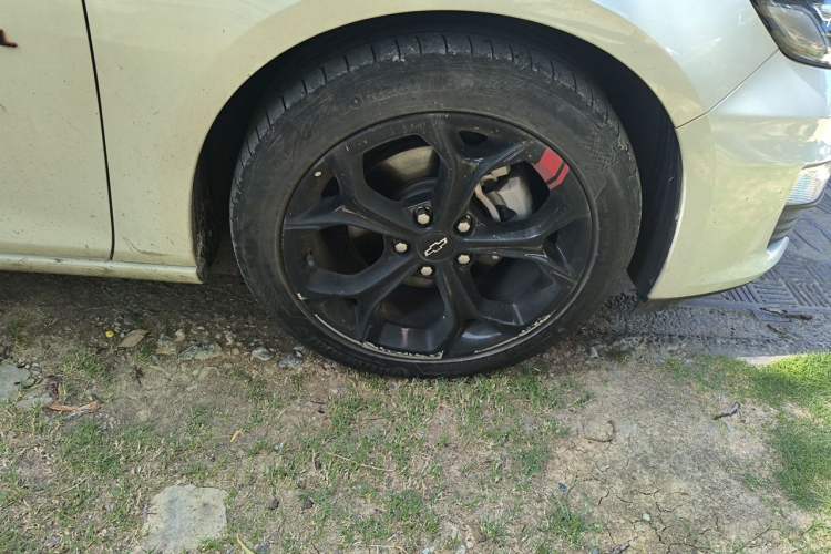 Used Chevrolet Malibu XL 2022 Redline 550T Automatic RuiLian Edition Right Front Wheel Hub
