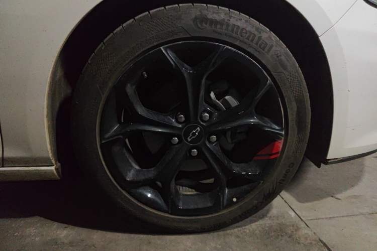 Used Chevrolet Malibu XL 2022 Redline 550T Automatic Sport Edition Right Front Wheel Hub