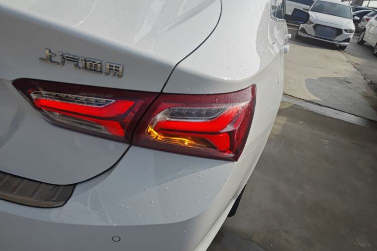 Used Chevrolet Malibu XL 2022 535T Automatic Sport Edition Right Rear Taillight