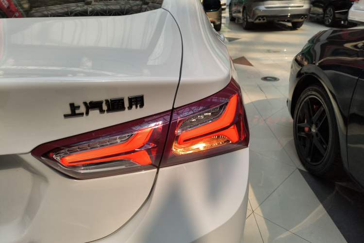 Used Chevrolet Malibu XL 2022 Redline 550T Automatic Sport Edition Right Rear Taillight